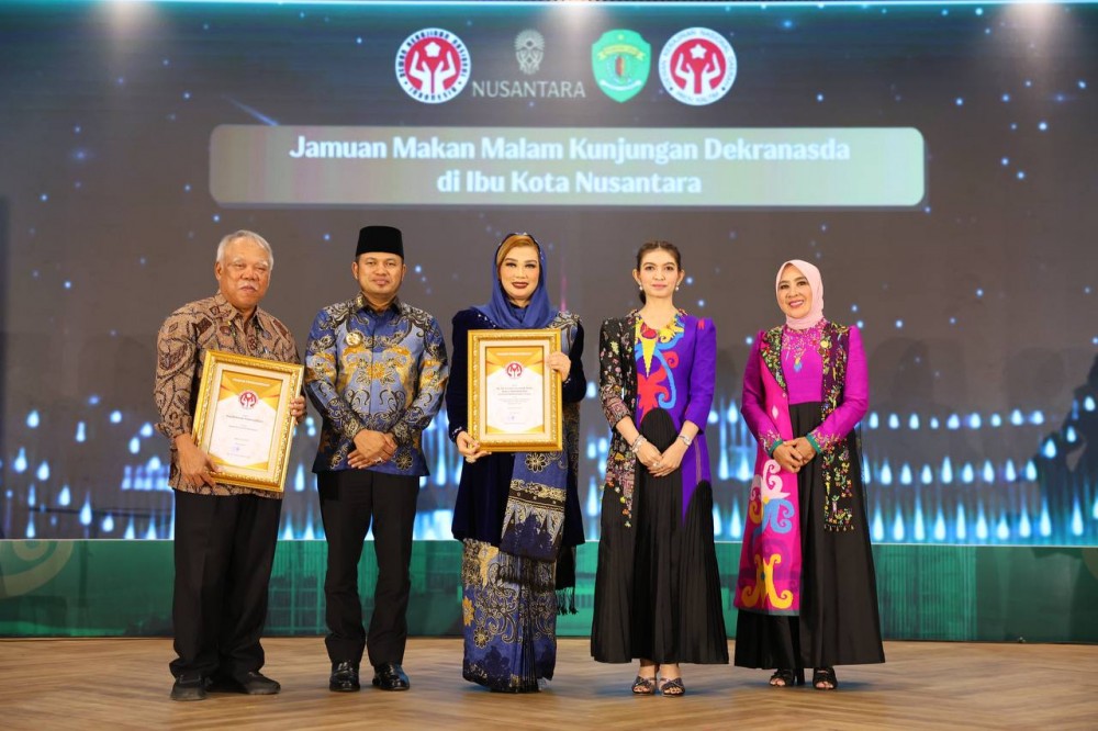 Hadiri Jamuan Makan Malam HUT ke-45 Dekranas di IKN,  Gubernur Harum: Tampilkan Keindahan Budaya dan Semangat Kolaborasi