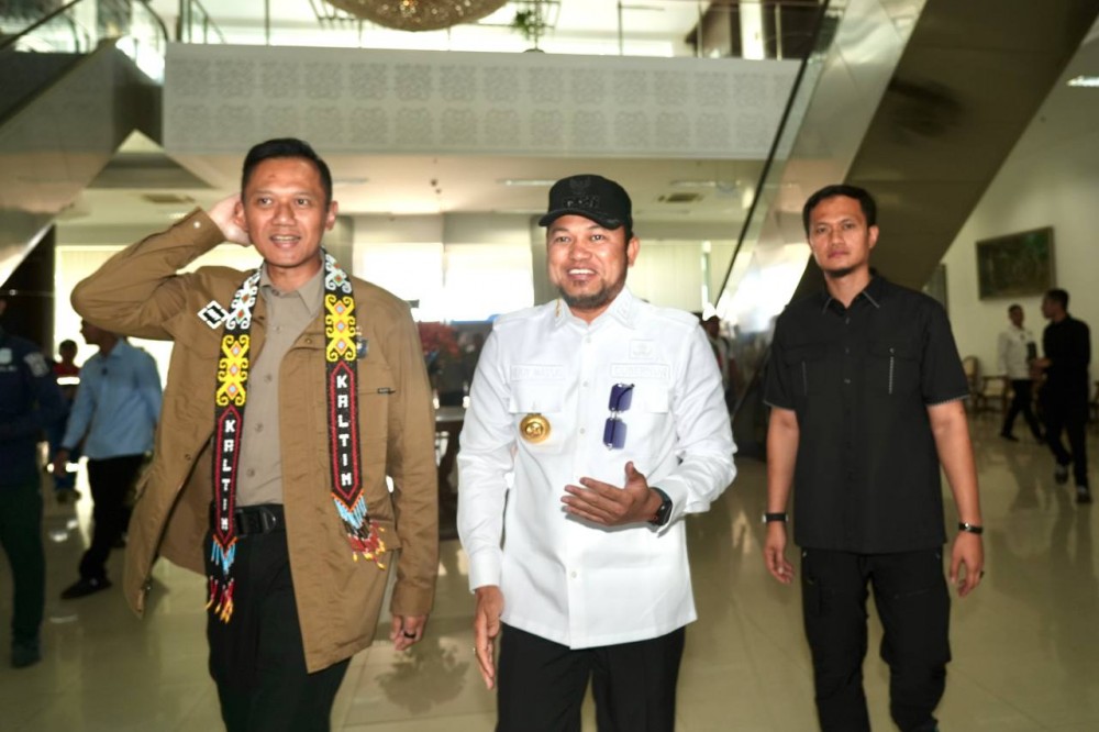 Gubernur Laporkan Kondisi Jalan Nasional Rusak Langsung ke Menko AHY