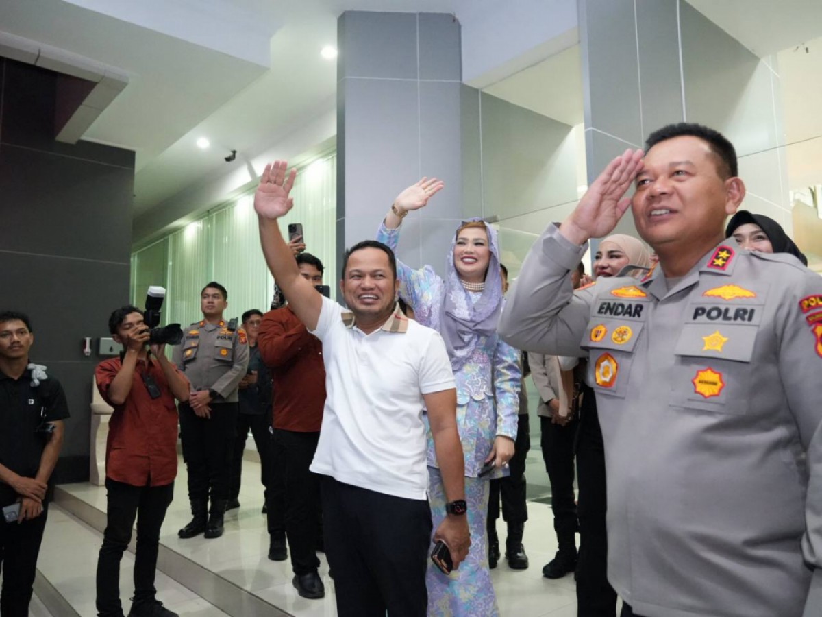 Gubernur Harum Mengantar Mendagri Bertolak Kembali ke Jakarta