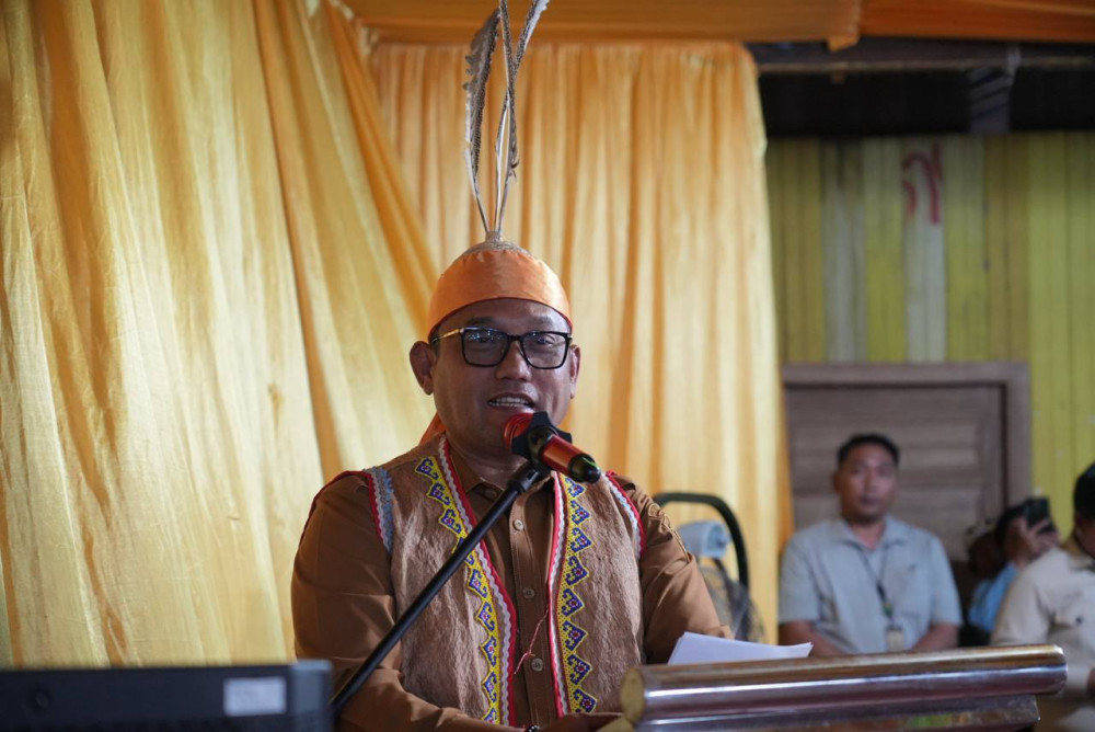 Tutup Festival Bekudung Betiung. Wagub Seno Aji Ajak Jaga Warisan Leluhur Tumbit Dayak