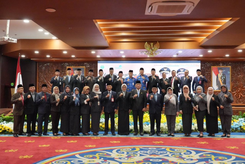 Pimpim Upacara Peringatan Harkitnas ke-117 Tahun, Wagub Seno: Kemajuan Tidak Selalu Dimulai Dari Proyek-Proyek Besar