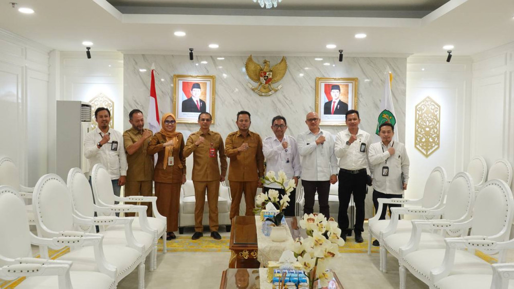 Gubernur Harum Tegaskan Komitmen Bangun SDM Unggul melalui Pendidikan Gratis