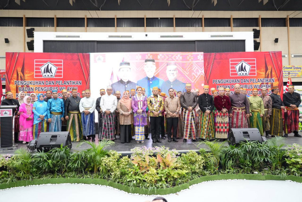 Hadiri Pelantikan KKW, Gubernur Harum: Kaltim Rumah Besar Semua Suku
