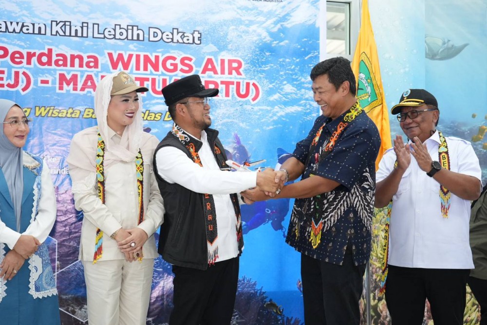 Penerbangan Perdana Berau–Maratua Resmi Dibuka, Gerbang Wisata Bahari Kaltim Kian Mendunia