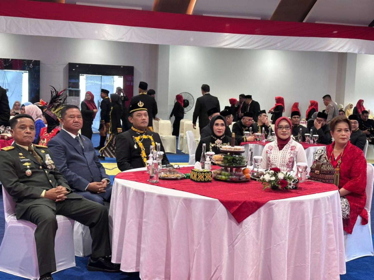 Wagub Seno Saksikan Detik-Detik Proklamasi Istana Merdeka