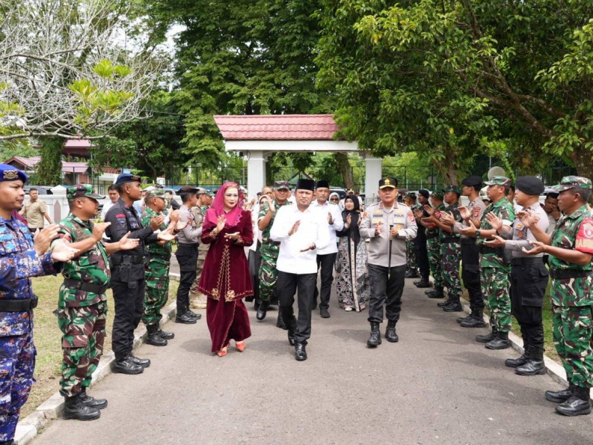 Pengarahan Sinergitas TNI, Polri dan Pemerintah Daerah, Gubernur Harum: Momen Penguat Koordinasi Lintas Sektor