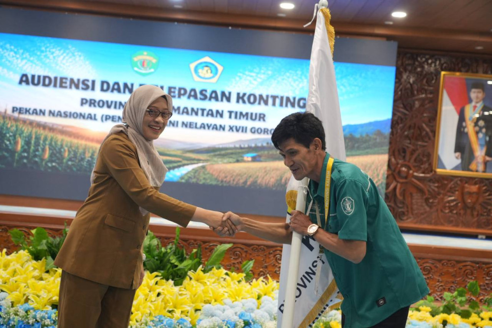 Lepas Kontingen Kaltim ke PENAS XVII Gorontalo 2026, Sekda Sri : Serap Ilmu, Teknologi dan Inovasi Pertanian